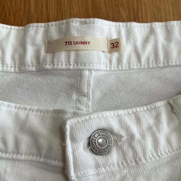 Levi’s 711 Skinny Jeans Soft Clean White - Picture 7 of 11